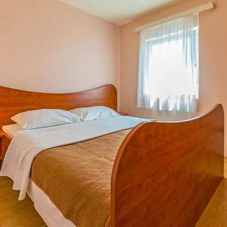 Apartment Delfin-5 By Interhome Cesarica Esterno foto